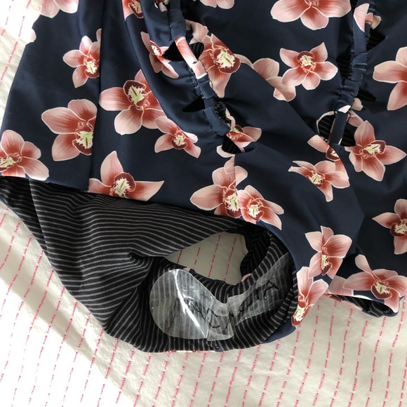 NWT ACACIA SWIMWEAR BANYANS IN ISLE SIZE SMALL - Picture 3 of 3